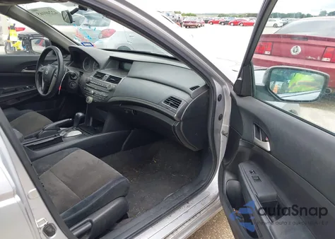 2009 Honda Accord 2.4 Lx z USA, uszkodzony, nr VIN 1HGCP26319A002631